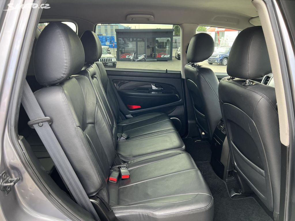 🚗 SsangYong Rexton RX200 e-XDi 7MÍST 4x4 AUTOMAT - 17