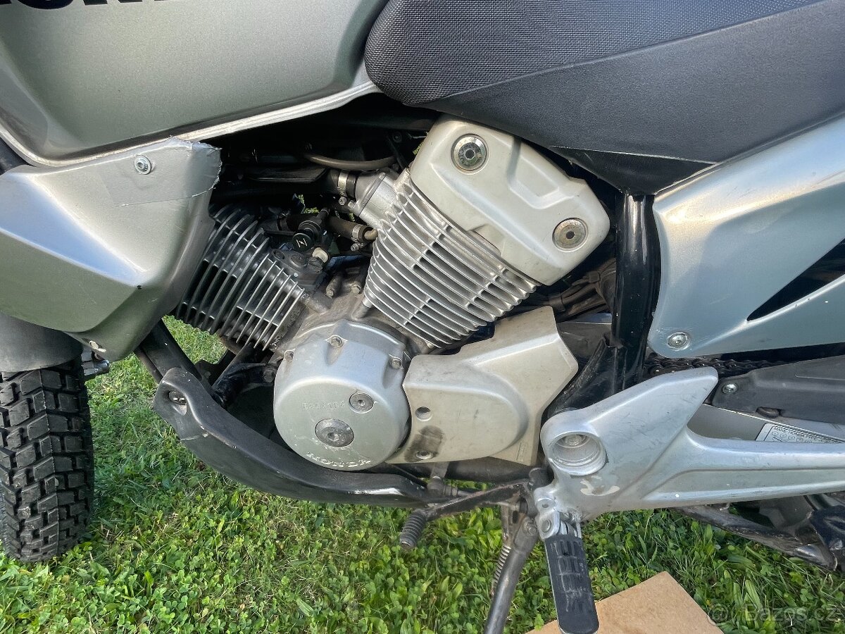 Honda Varadero XL 125 + ND - 17