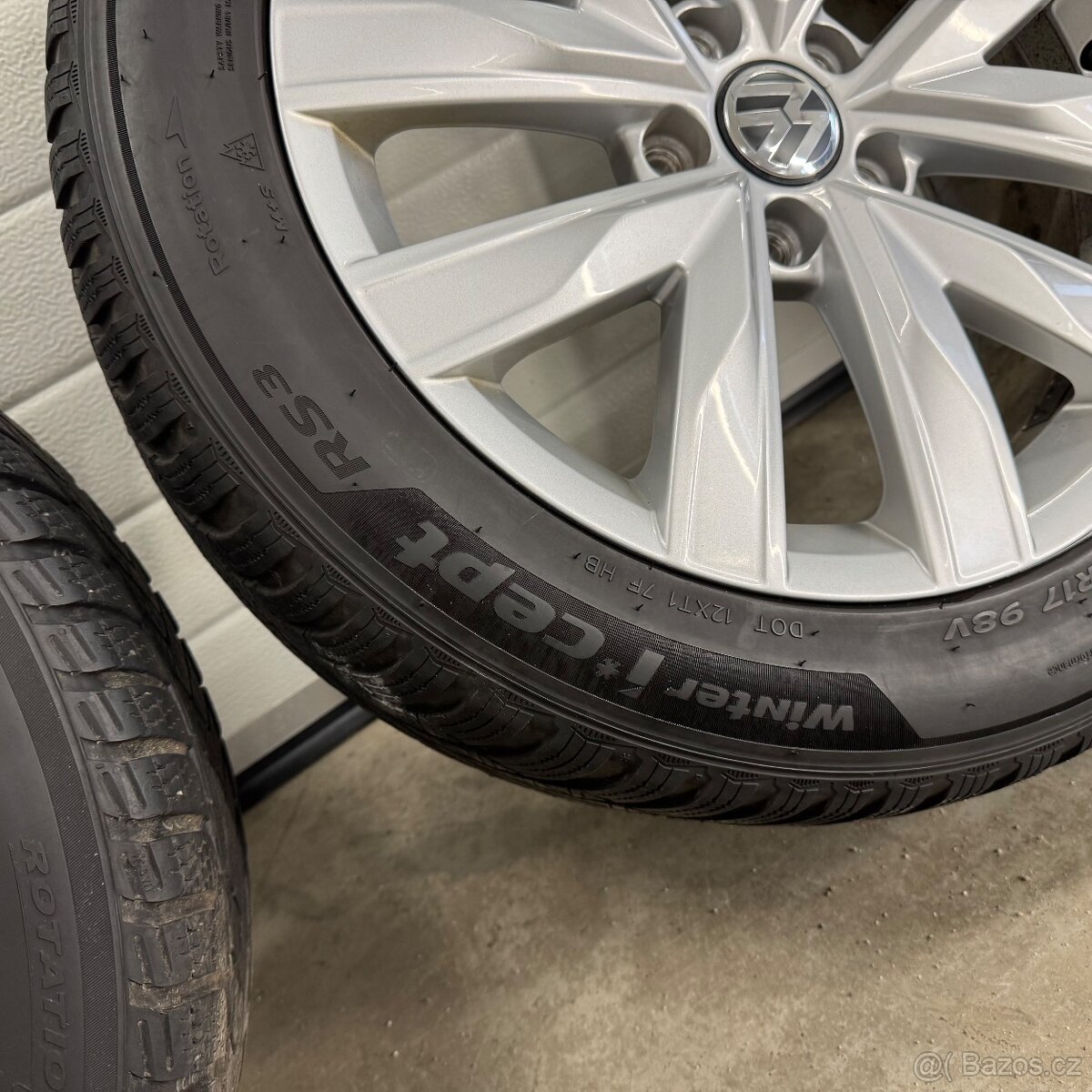 TOP zimní sada VW 215/55 R17 6-5mm - Passat/Superb - 17