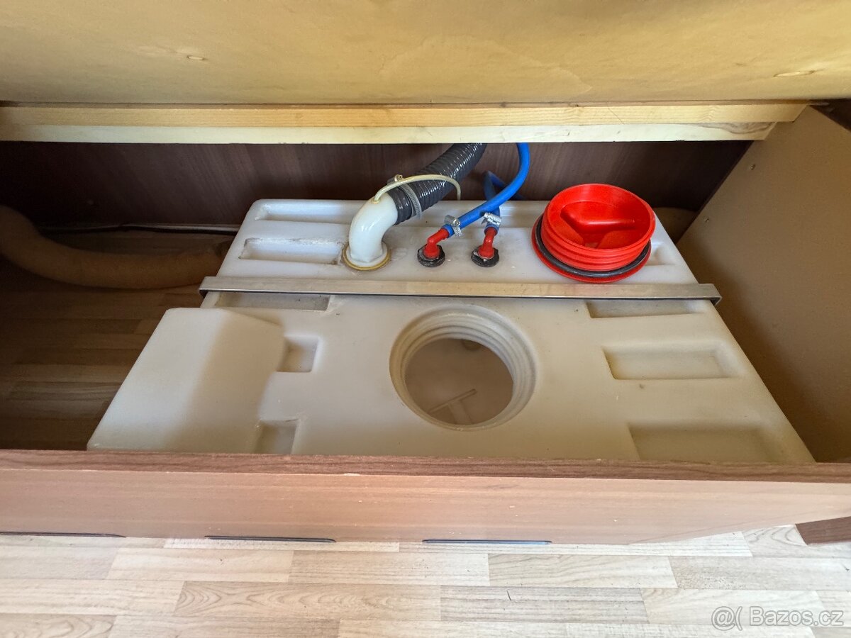 LMC EXQUISIT 655 VIP - rodinný karavan pro náročné - 17