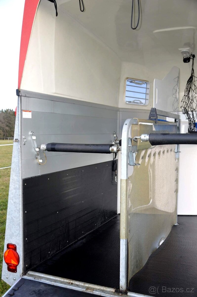 Přepravník HUMBAUR XANTHOS AERO - 17