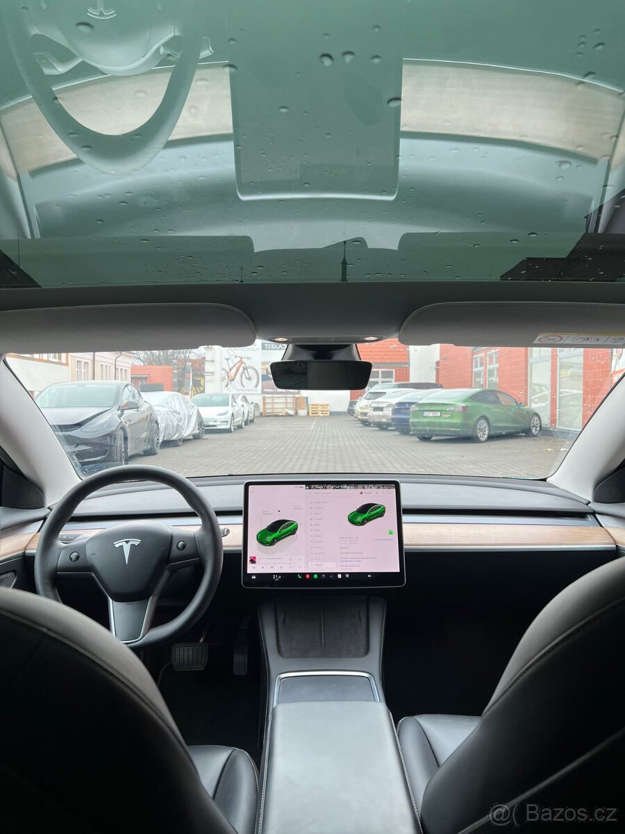 Tesla Model 3 Long Range AWD - 17