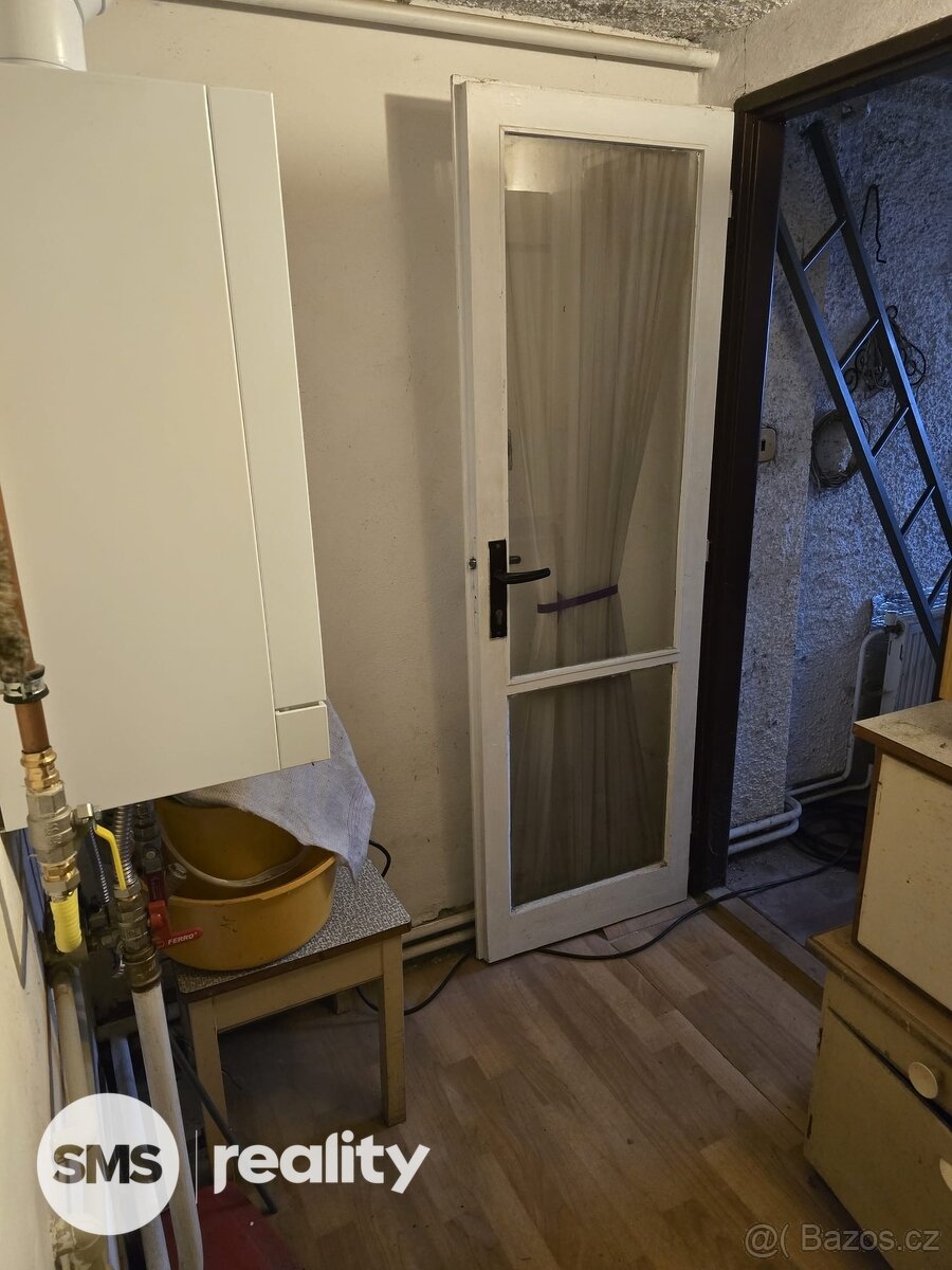 RD Otinoves se zahradou 598m² - 17