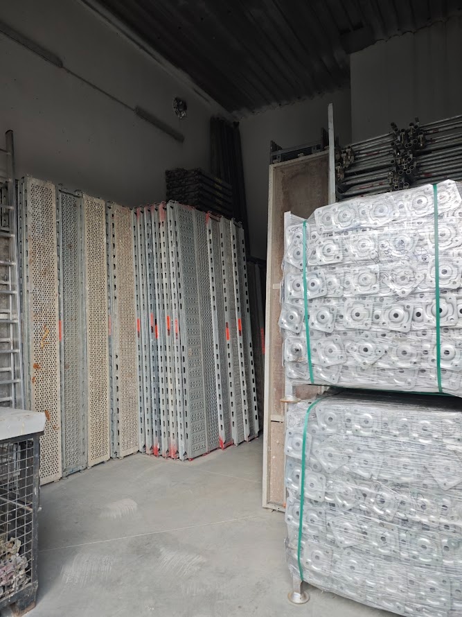 Prodám lešení Layher blitz 73, pole 2,57m (Alfix) - 17