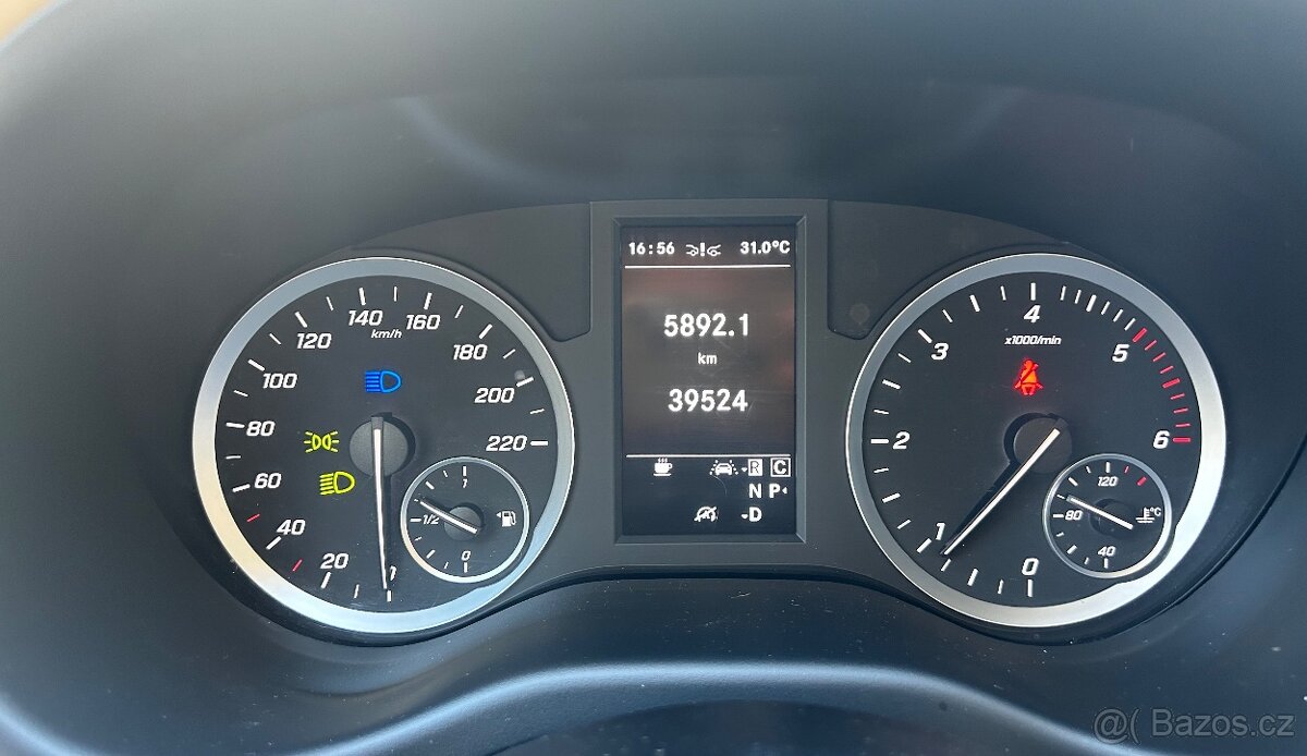 MB VITO TOURER 4x4 174KW VIP-LUXURY LED-KUŽE-DPH-1Maj-ČR - 17