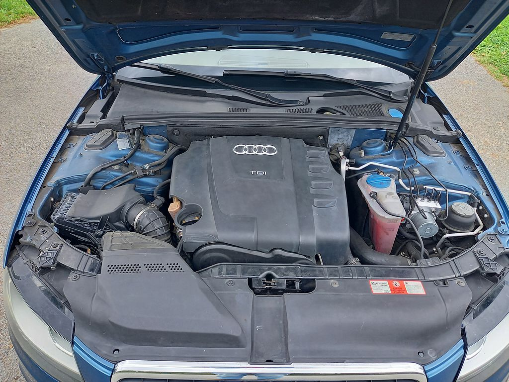 Audi A4, 2.0TDI digiklima-alu-bez koroze - 17