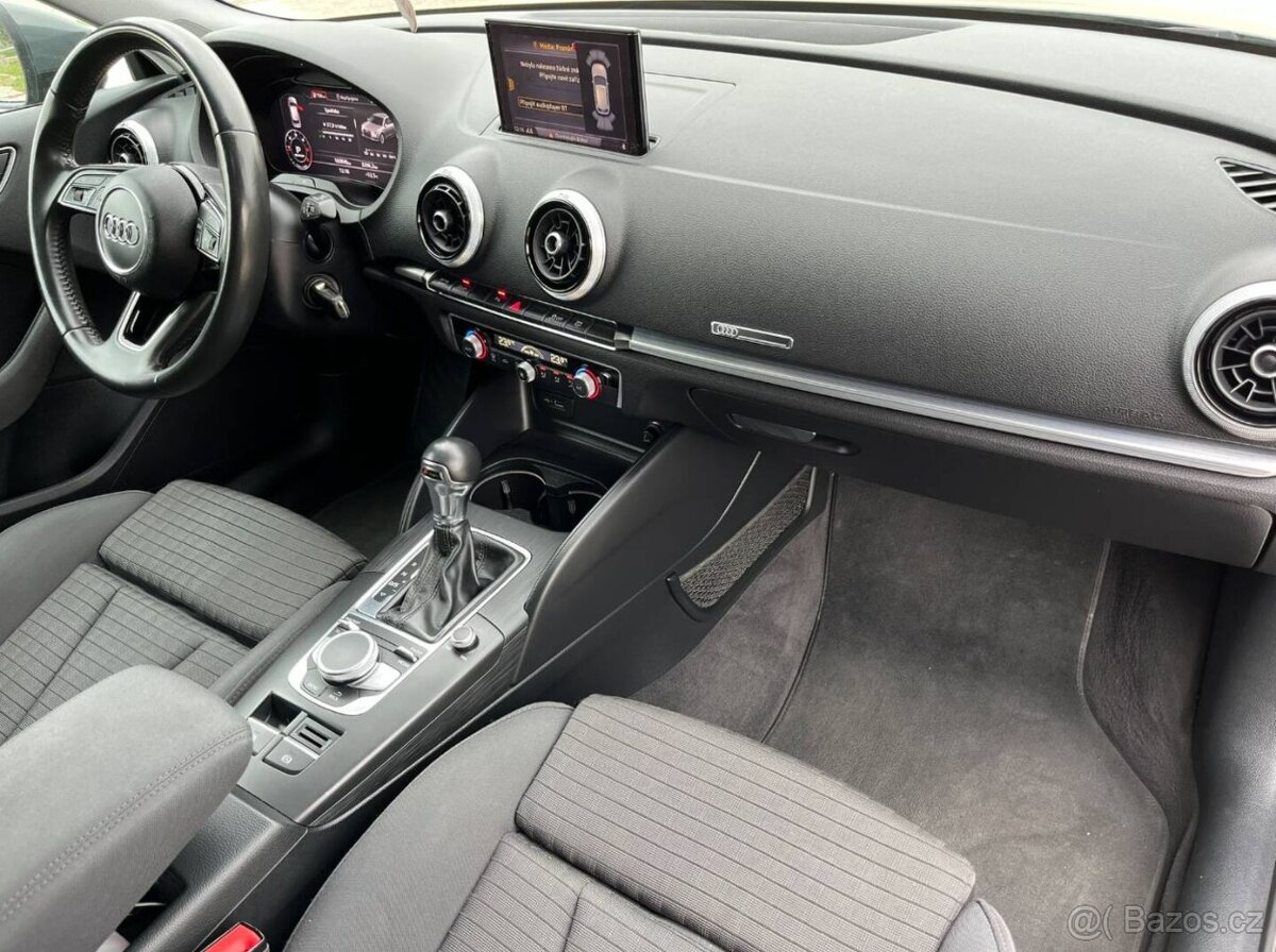 Audi A3 Sportback 2.0 TDI S tronic - 17