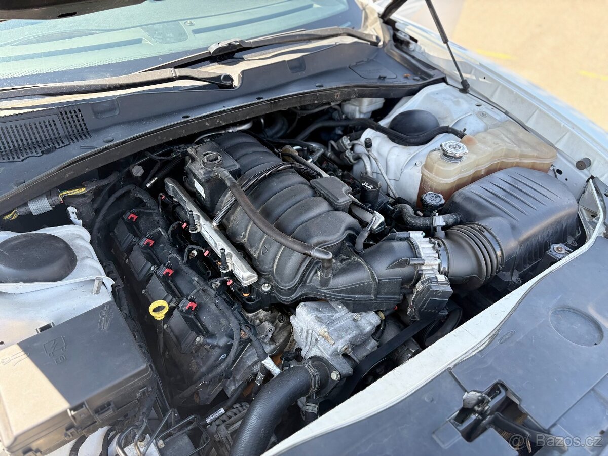 2014 Dodge Charger SRT Superbee | 392 HEMI | 470 koní - 17