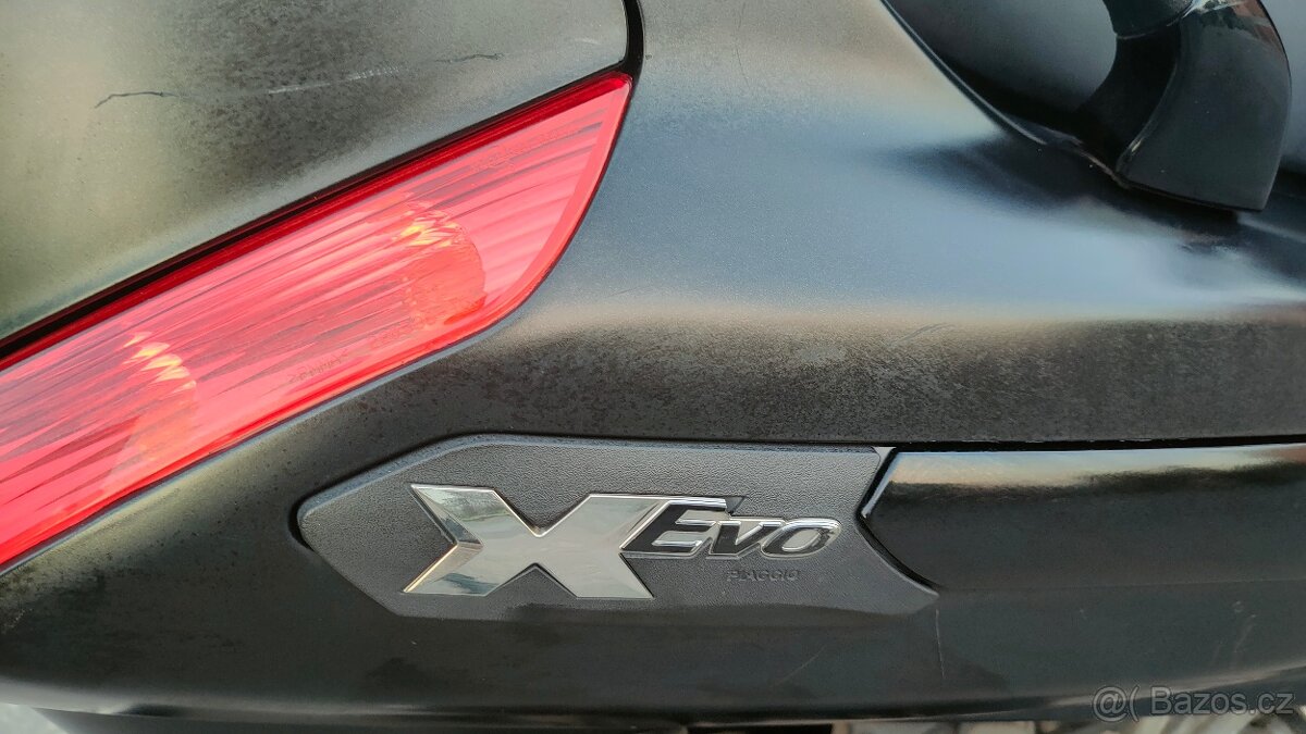 Piaggio Xevo 125 - 17