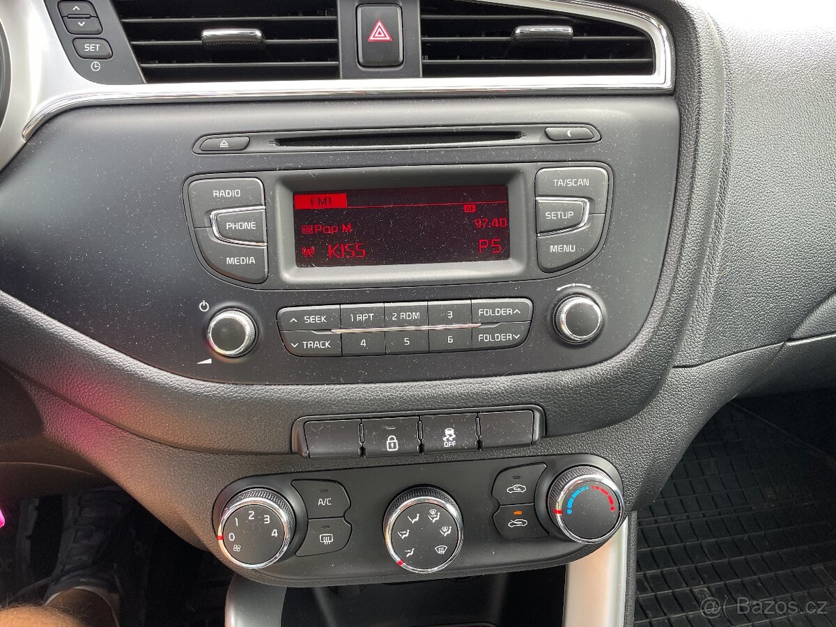 KIa Ceed 1,6 GRDi 100kW - 17