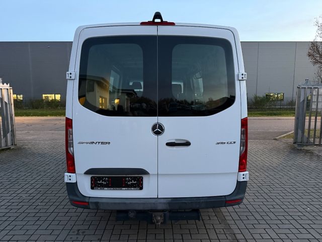 Mercedes-Benz Sprinter 316 CDI 6 míst až 9 - 17