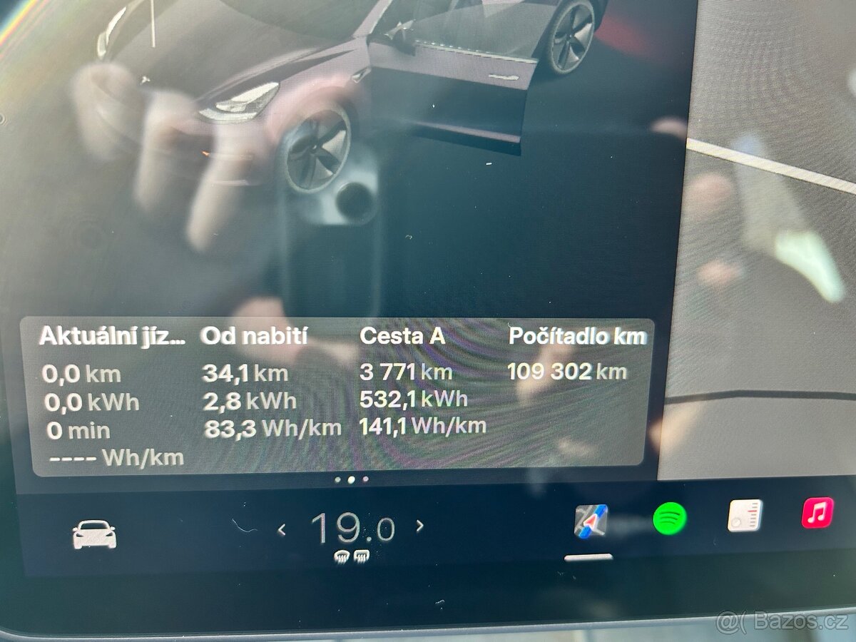 TESLA MODEL 3 110.500 km refresh matrix světla - 17