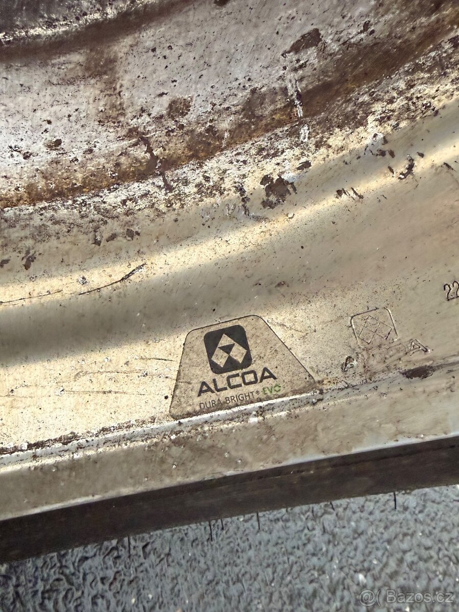 Prodam alu kola ALCOA dura-bright evo +gumy michelin - 17