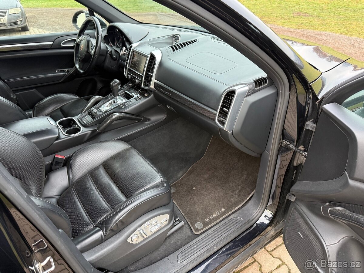 Porsche Cayenne 3.0 TDi 180kw rok- 2011 DPH - 17