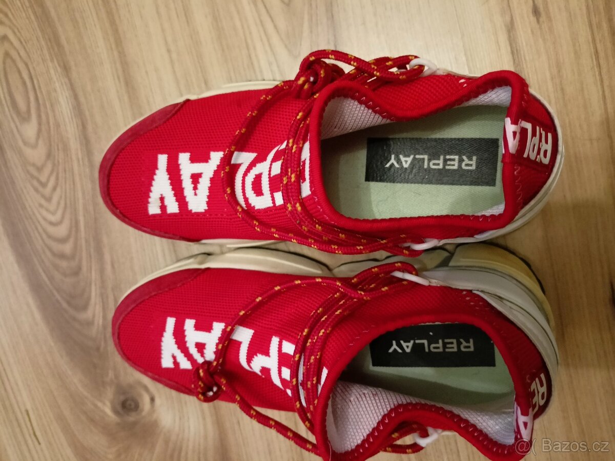 Různé značky a druhy bot - 17