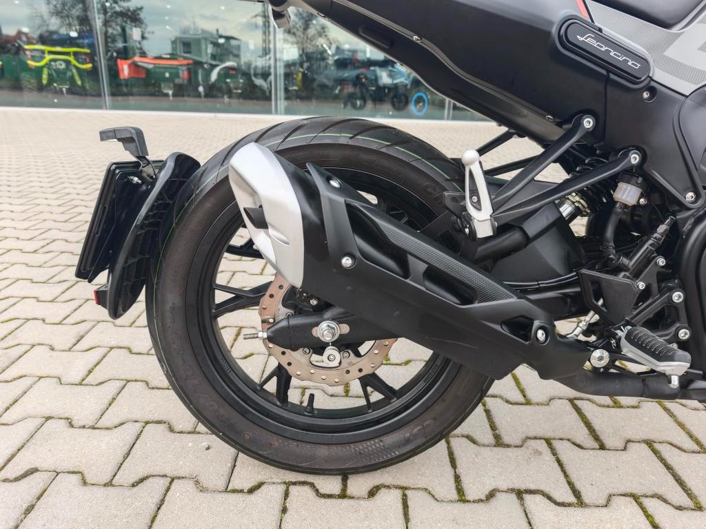 Benelli Leoncino 125 - 17