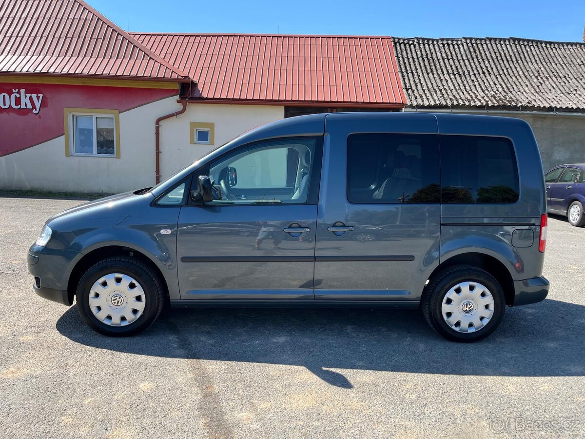 VW CADDY 1.9 TDi SERVISNÍ KNIHA MODEL BEZ FILTRU - 17