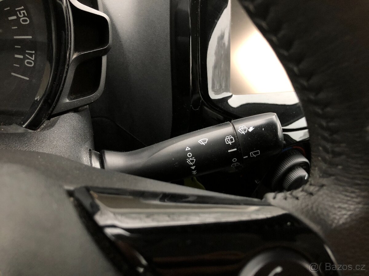 PEUGEOT 107 1.2 VT-I - 17