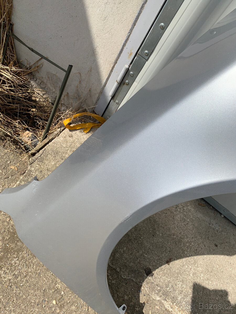 predni blatnik skoda octavia II 2 pravy stribrny - 17