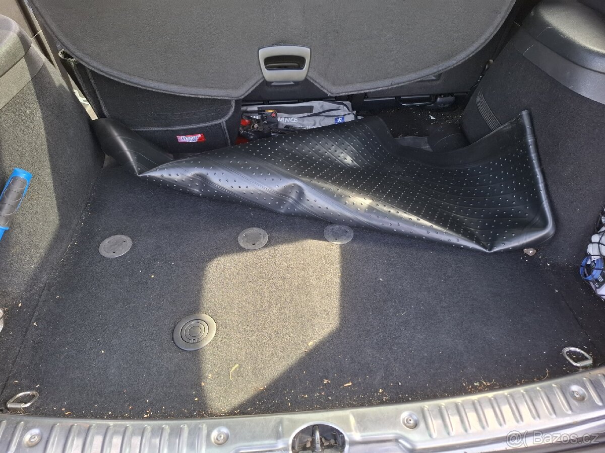 Peugeot 308 SW - 17
