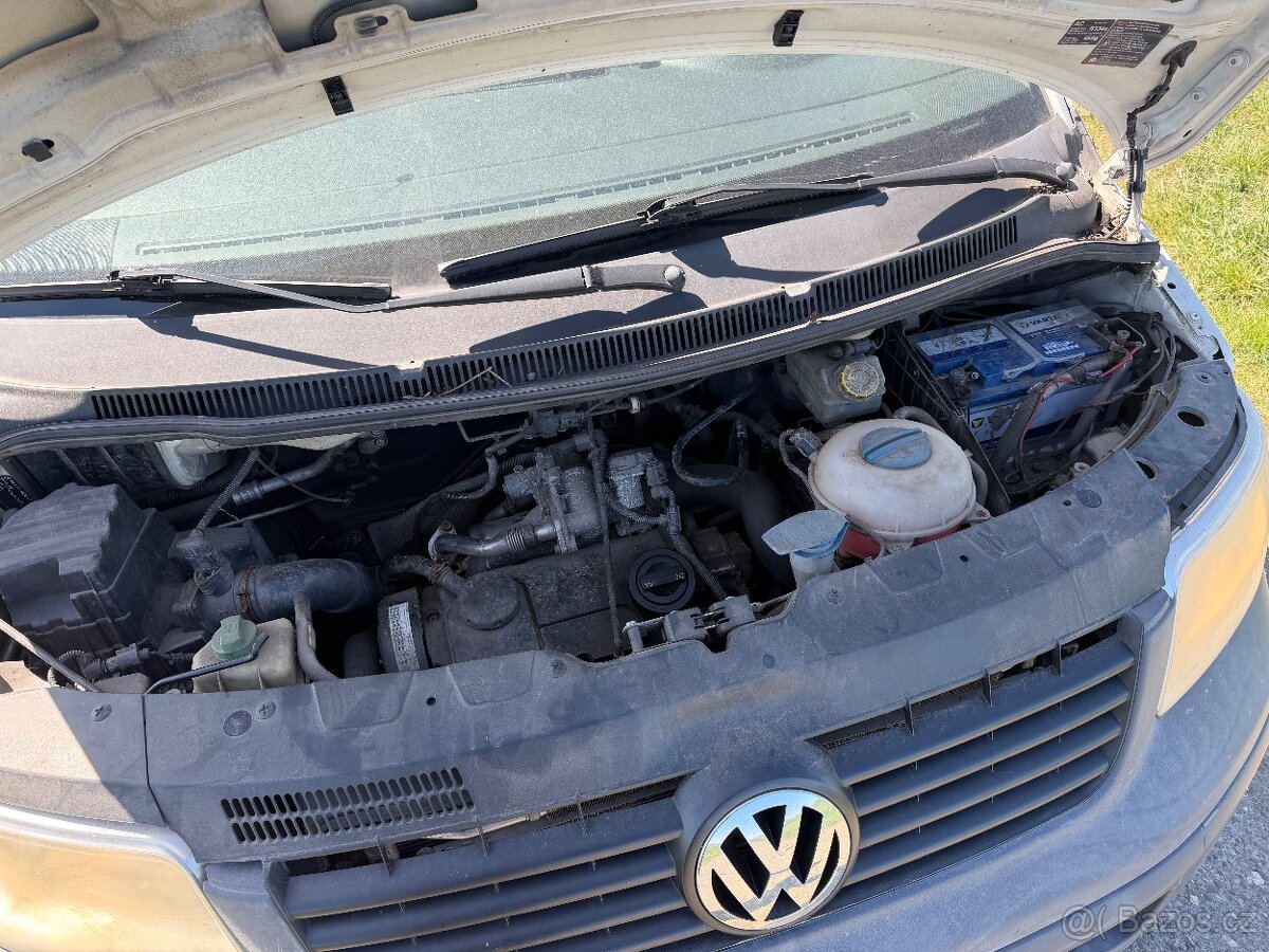VW Transporter T5 1.9 - 17