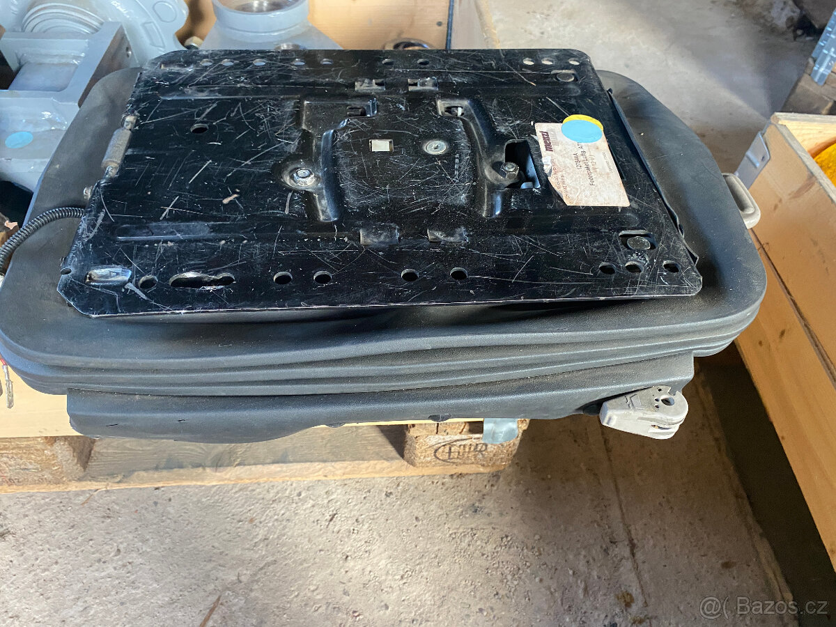 Náhradní díly Menzi Muck - 17