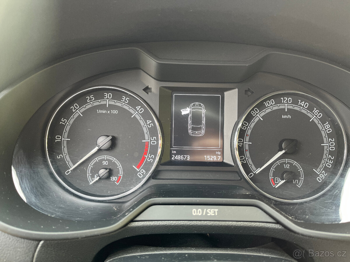 Škoda Octavia III 1,6 tdi - 17