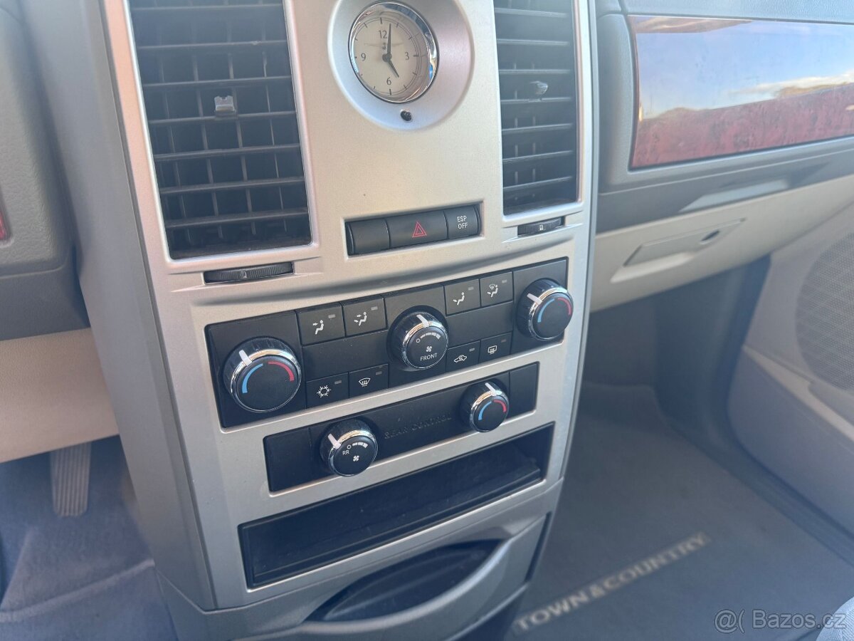 Chrysler Town Country 3,3 V6 RT 2009 - 17
