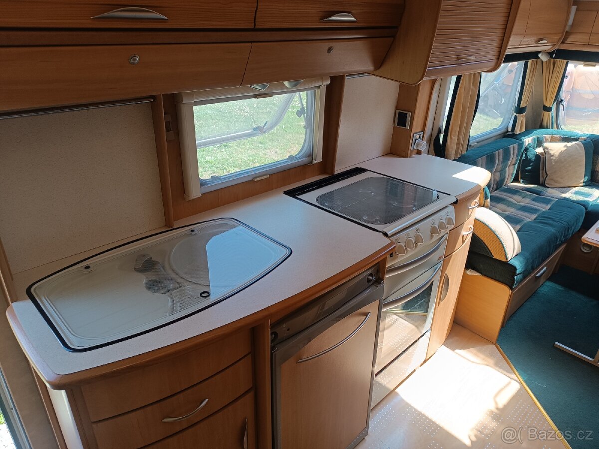 Prodám karavan Swift - 17