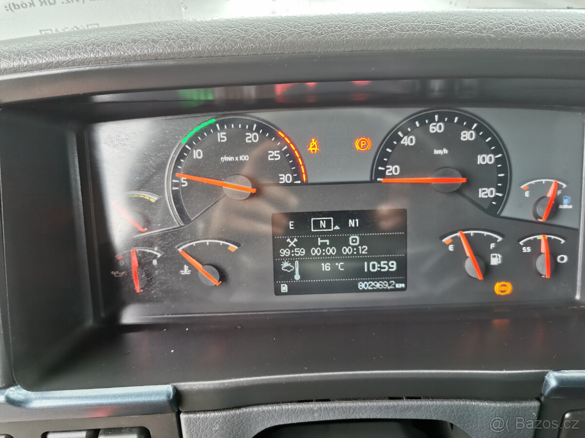 Prodám tahač návěsů VOLVO FH13 420 42T EEV - 17