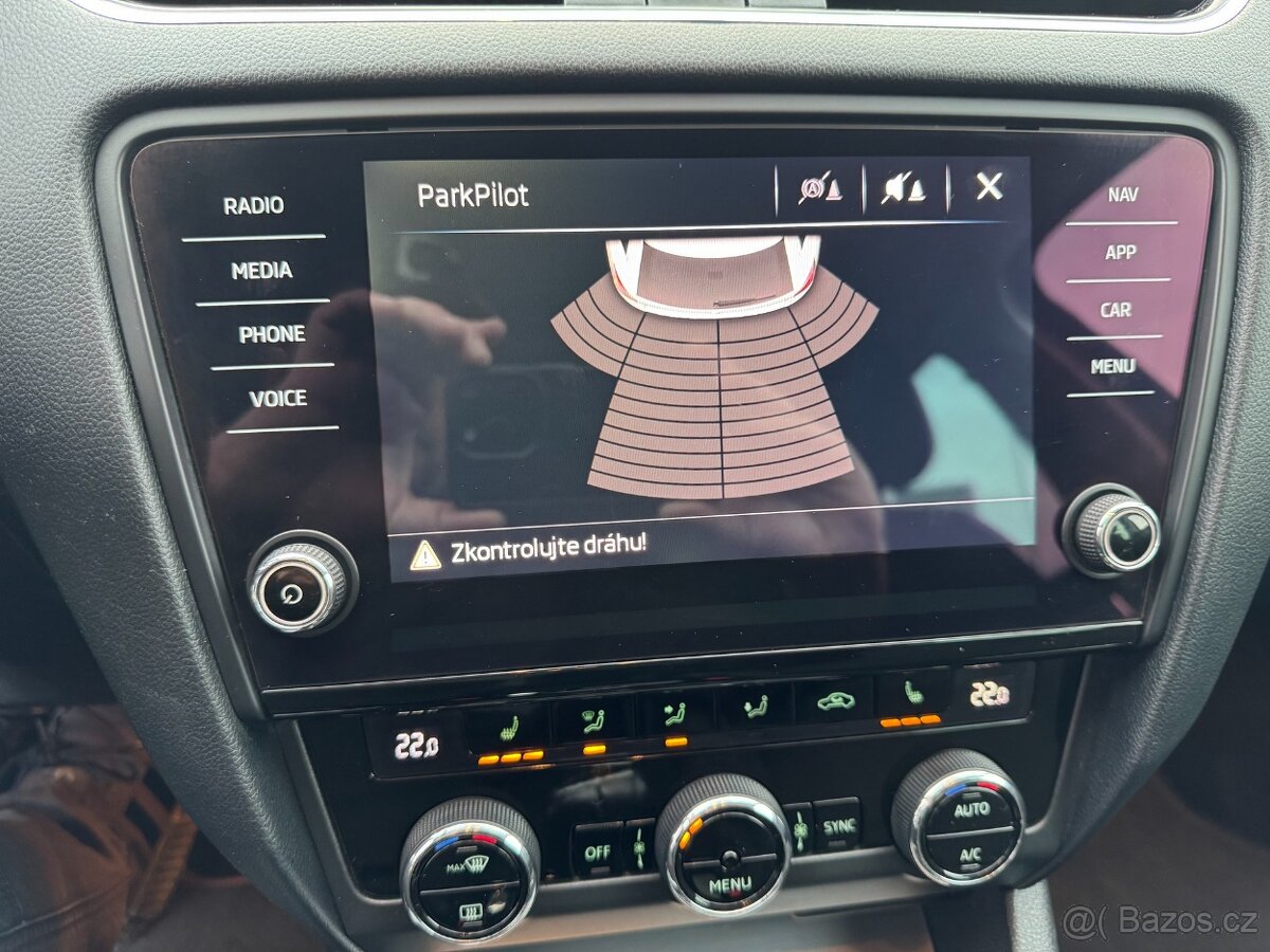 Škoda Octavia 3 Combi 2.0 TDi 110kW NAVI ALU Nové Rozvody - 17