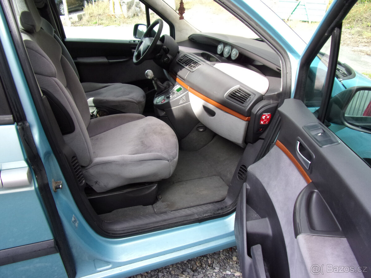 Citroën C8 2.2HDi94kW 278000KM 7MÍST STK - 17