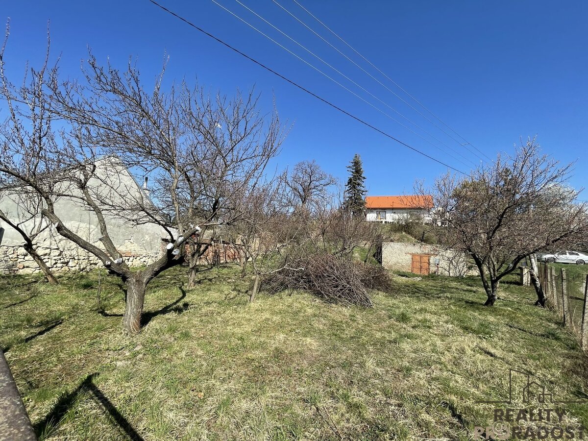 Prodej vinného sklepa s pozemkem (663 m2) ve Valticích-čás - 17