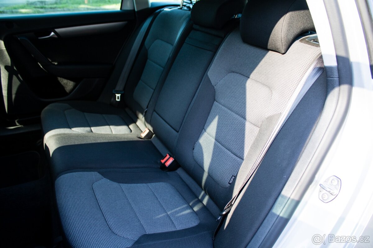 Volkswagen Passat 2012 - 17