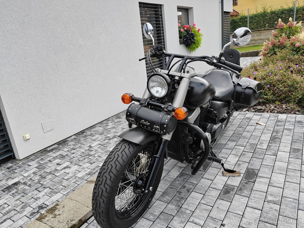 Honda vt 750 Shadow - 17