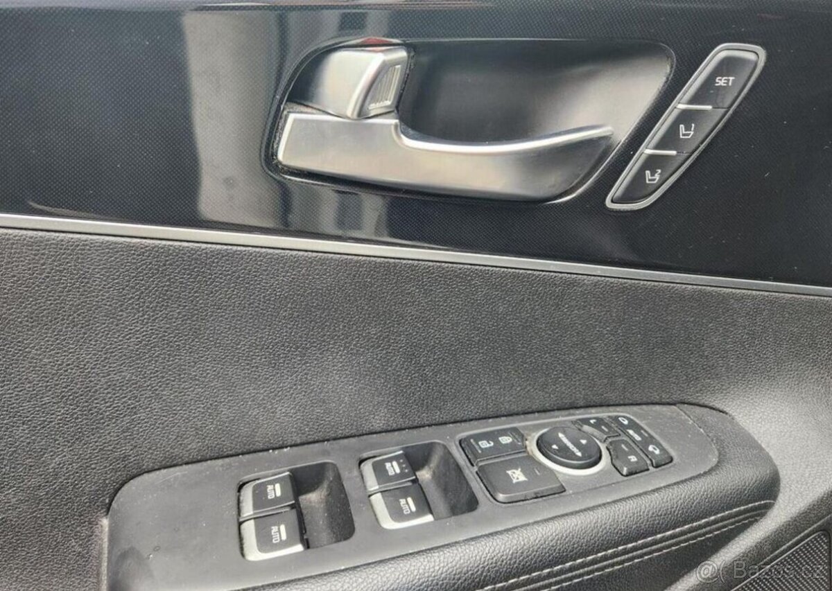 Kia Sorento 2.2-PREMIUM-ZN-SERVIS-AUTOMAT - 17