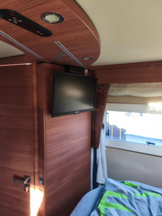 prodám, obytný automobil Carthago C-line 5.3 QB L - 17