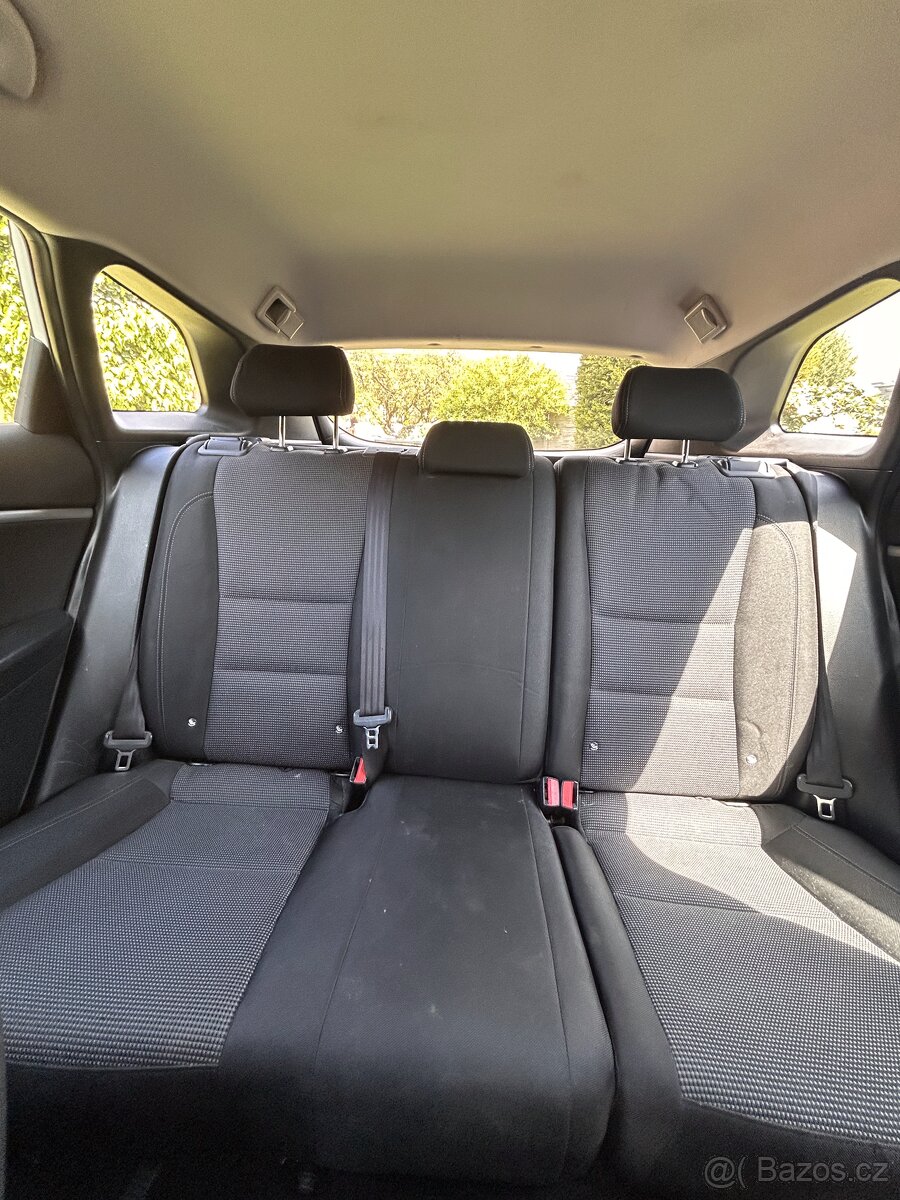 Hyundai i30 Combi 1.6 CRDi - 17