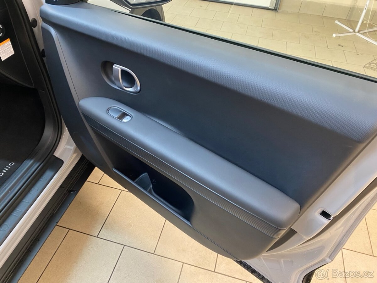 Hyundai IONIQ 5, 72,6kWh, 4x4, servisní knížka, odpočet DPH - 17