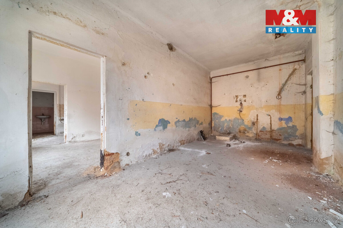 Prodej rodinného domu, 124 m², Úherce, ul. Náves - 17