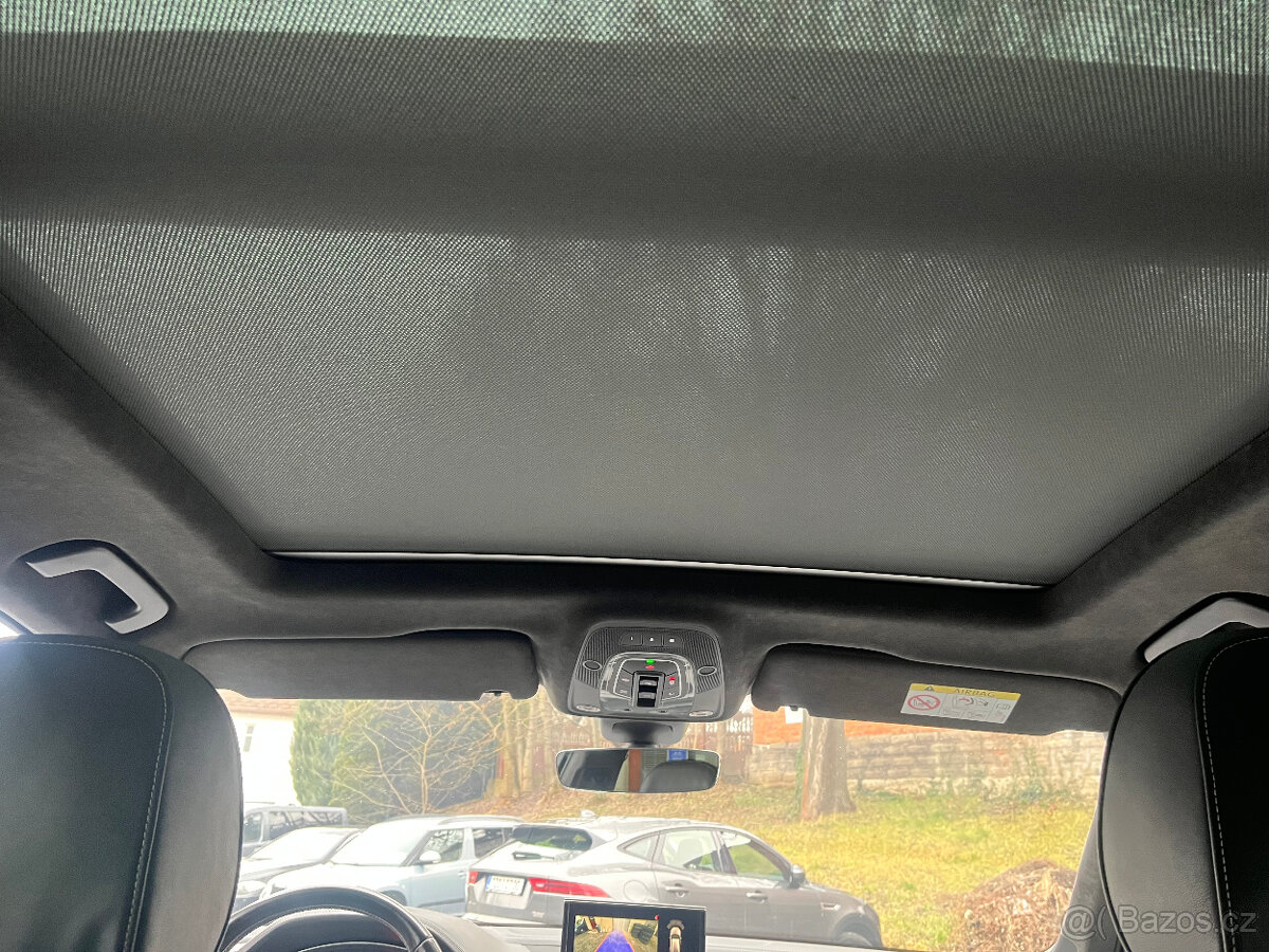 AUDI SQ7 4,0 D V8 320 Kw 7 MÍST PANORAMA - 17