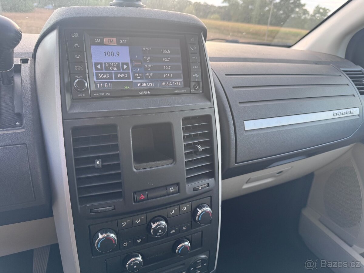 Dodge Grand Caravan RT SXT 3,8 LPG DVD 2009 - 17