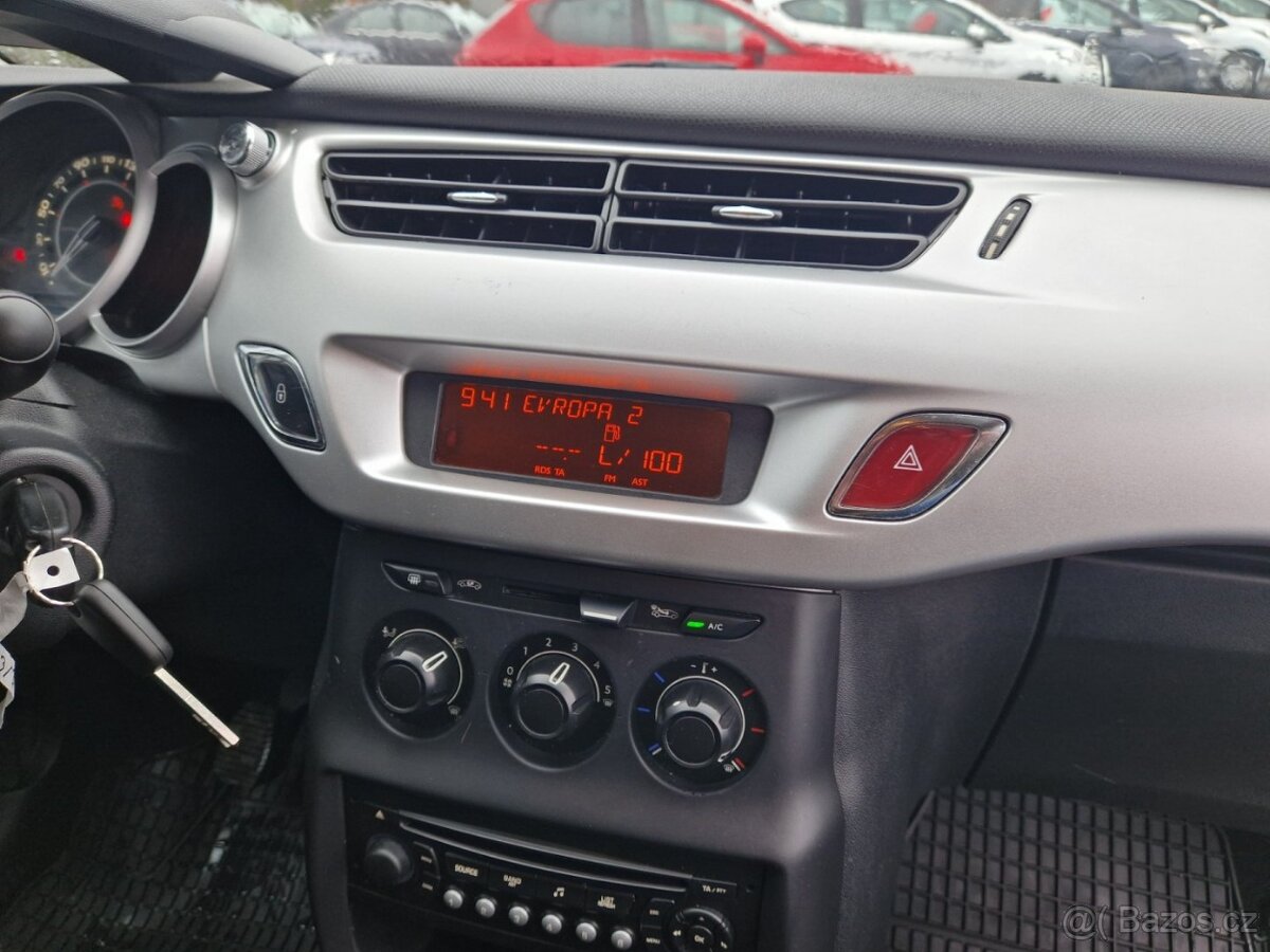 Citroën C3 1,1i 44 KW Klima - 17