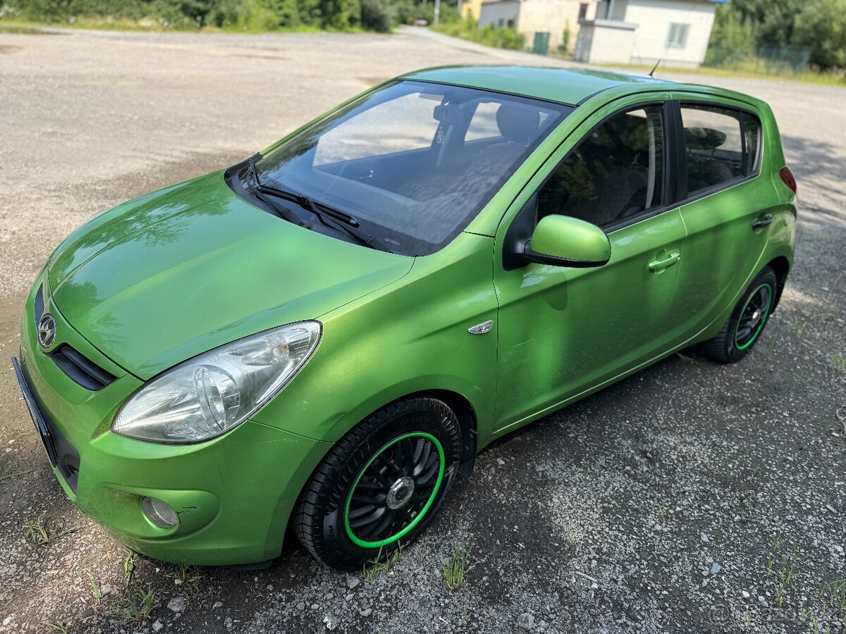 https://auto.bazos.cz/inzerat/225170602/hyundai-i20-12-57kw- - 17
