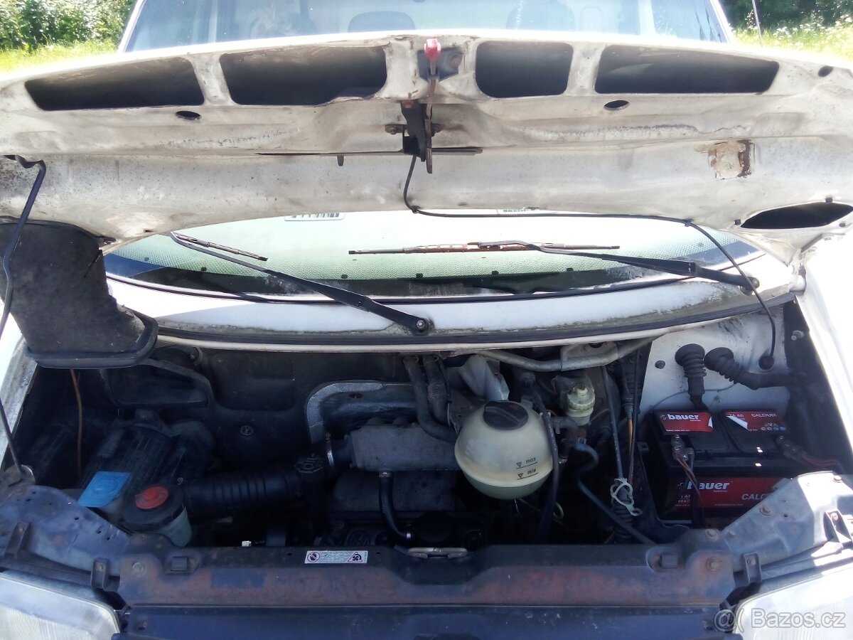 Transportér T4 1,9D - 17