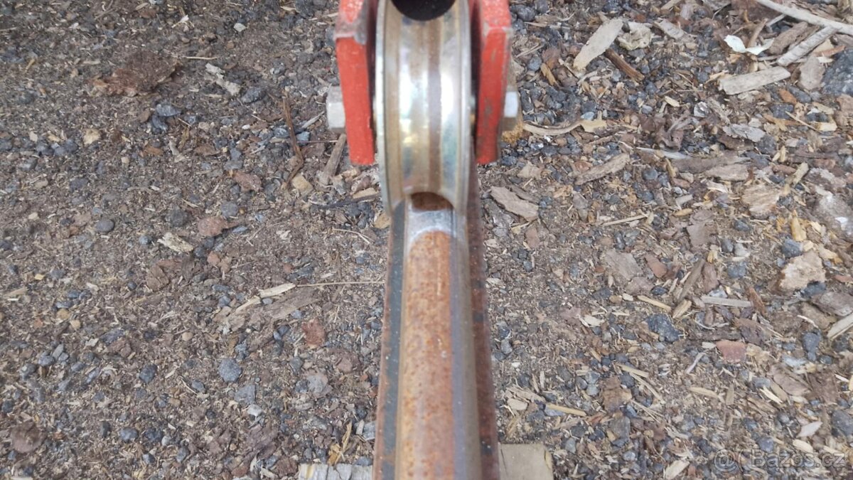 Kmenová pásová pila. - 17