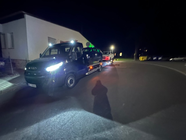 Odtahovka IVECO DAILY 3,0hpt 8st. automat i na splátky - 17