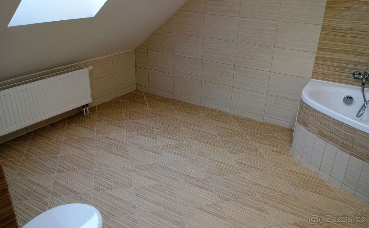 Pronájem 3+kk Netolice, Mírové Náměstí v centru - 17