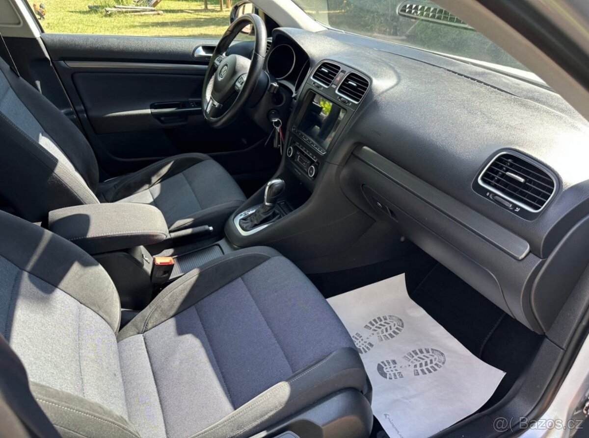 Prodám Volkswagen Golf 1.4Tsi 90kw DSG - 17