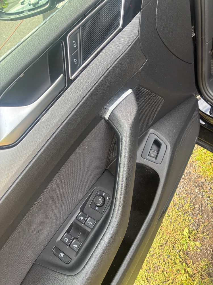 VW Passat B8.5 Variant 2.0TDI 140kW DSG - 17